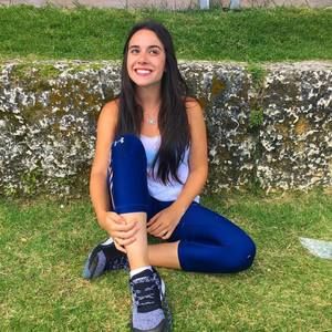 Meet your Posher, Luiza